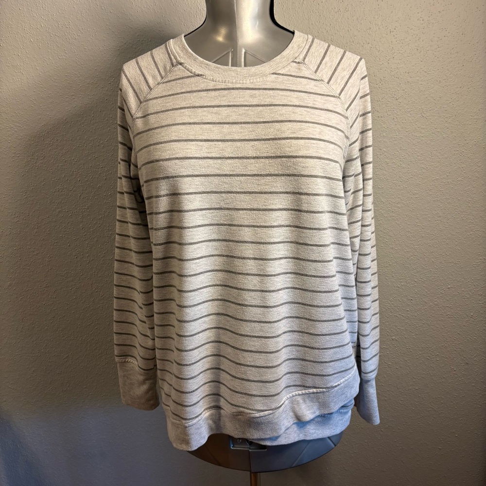 Danskin Light Gray Striped Crewneck Sweater XL